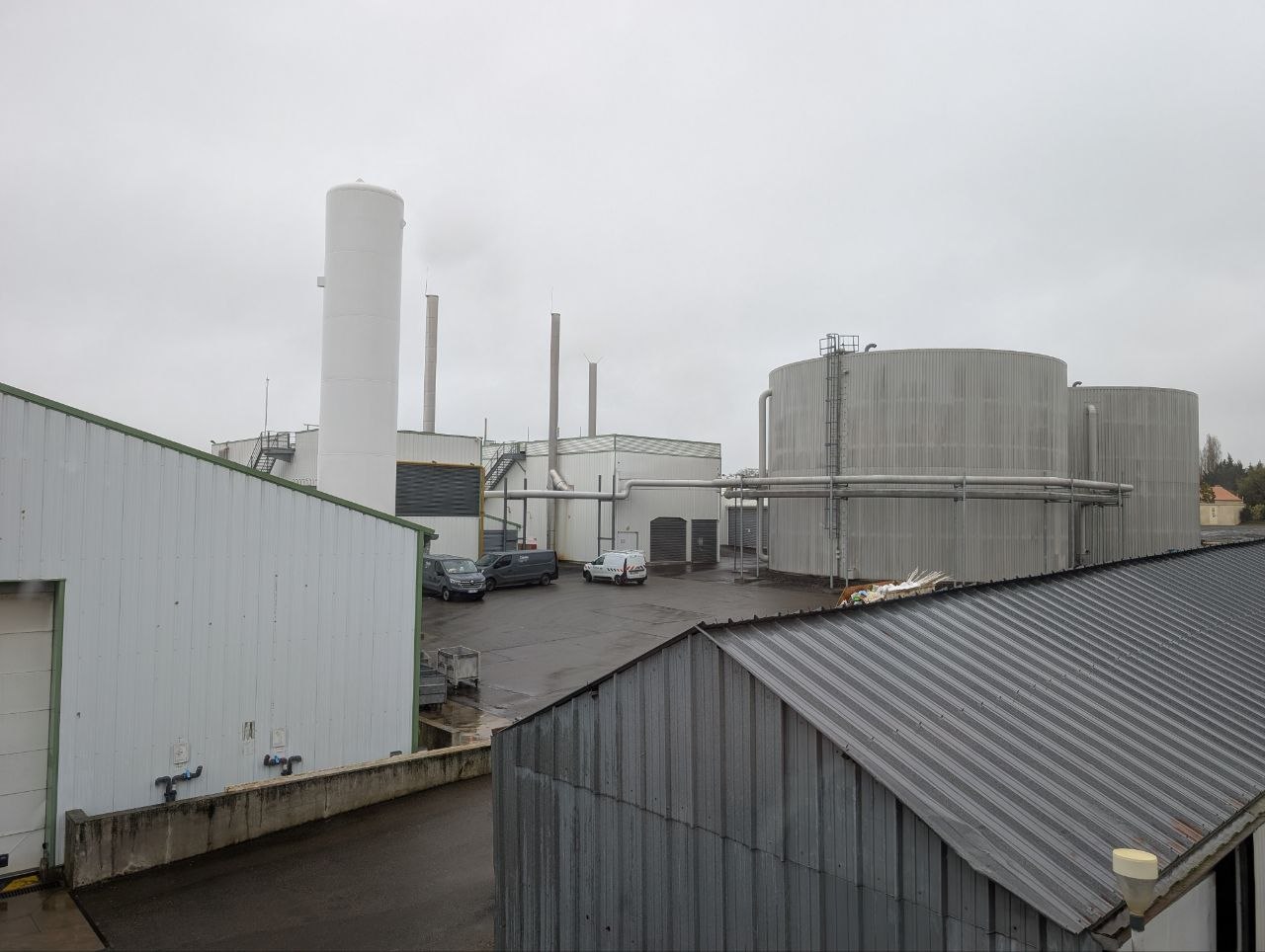 Übersicht Cogénération-Anlage mit Wärmespeicher